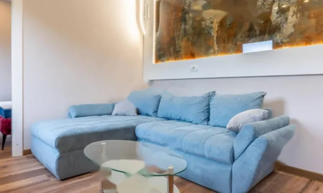 Недвижимость Четырехкомнатная квартира, Опатия: 15