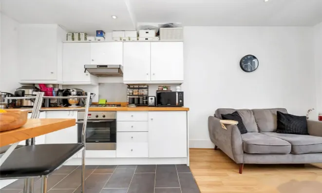 Недвижимость Henriques Street: 7