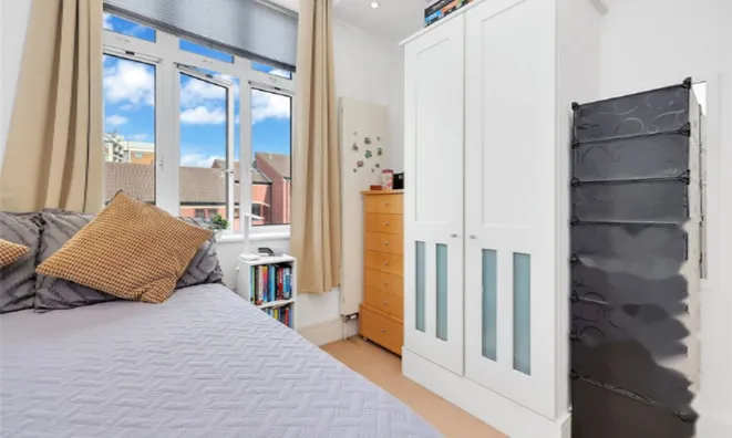 Недвижимость Henriques Street: 18