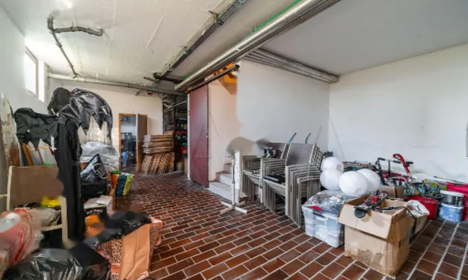 Недвижимость Коммерческое помещение Бежиград: 3