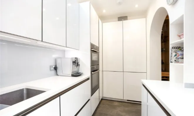 Недвижимость Stewarts Grove, Chelsea: 16