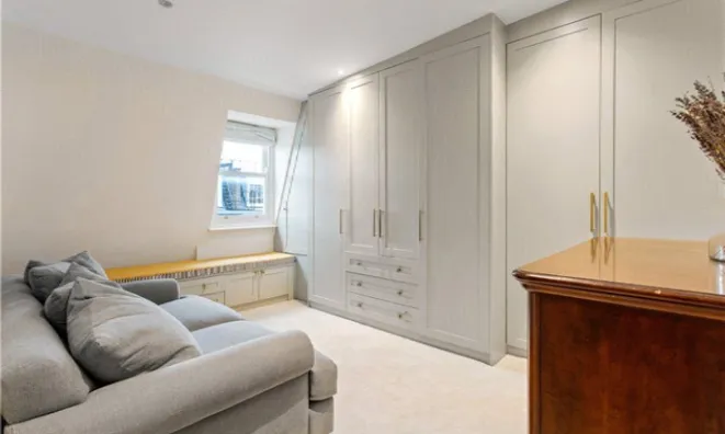 Недвижимость Fulham Road: 2