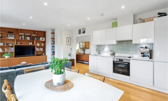 Недвижимость Fulham Road: 10