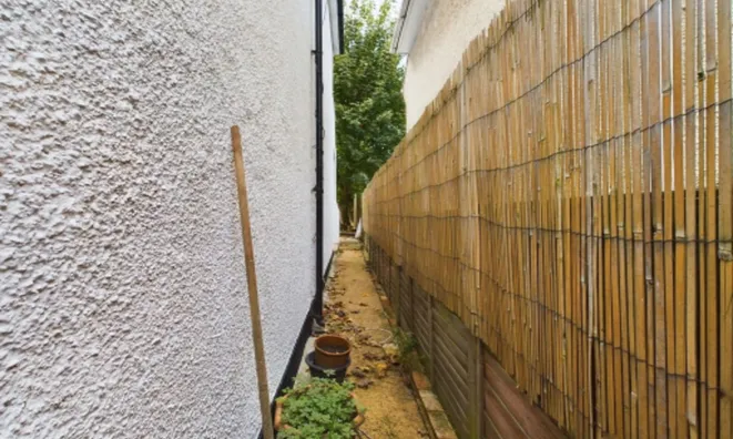 Недвижимость Coles Green Road: 17