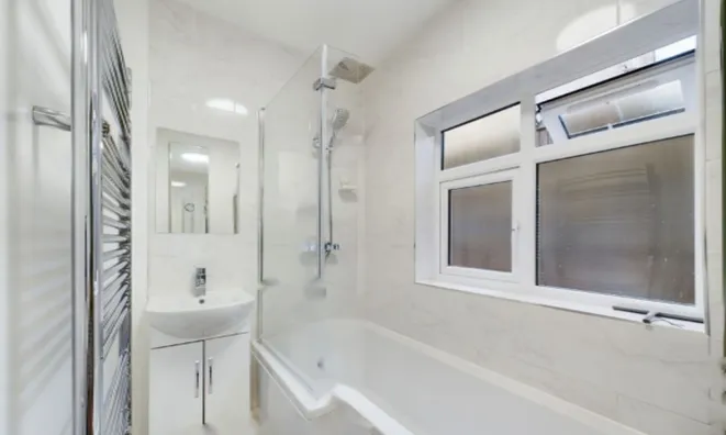 Недвижимость Coles Green Road: 30