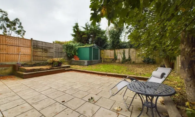 Недвижимость Coles Green Road: 34