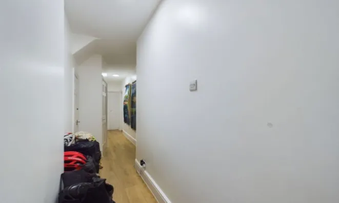 Недвижимость Coles Green Road: 37