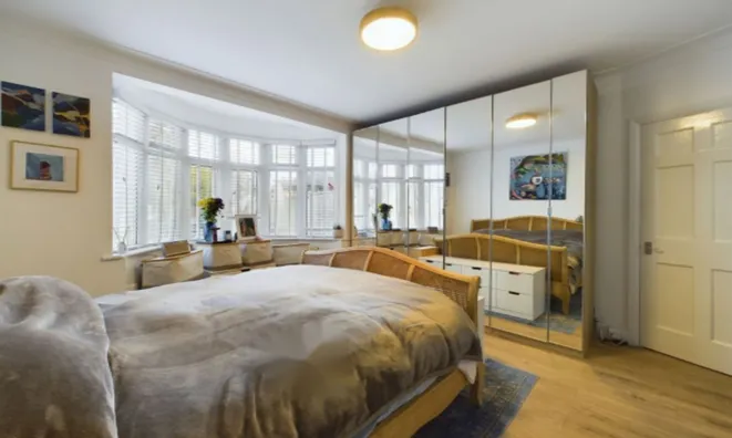 Недвижимость Coles Green Road: 42