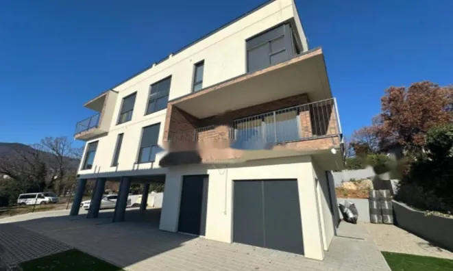 Недвижимость Четырехкомнатная квартира в Центре: 1