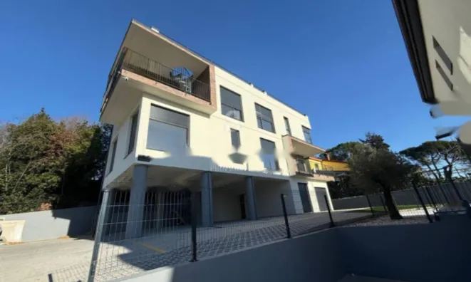 Недвижимость Четырехкомнатная квартира в Центре: 2