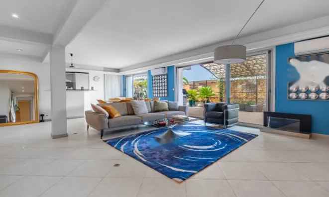 Недвижимость Apartment Carnot Cannes: 2