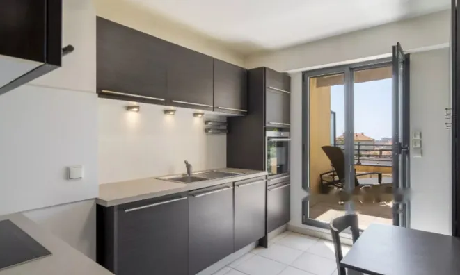 Недвижимость Apartment République, Cannes: 4