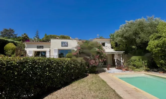 Недвижимость Villa Croix des Gardes: 8