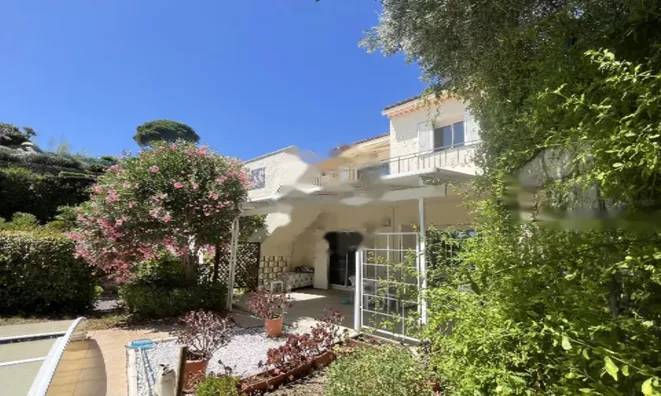 Недвижимость Villa Croix des Gardes: 11