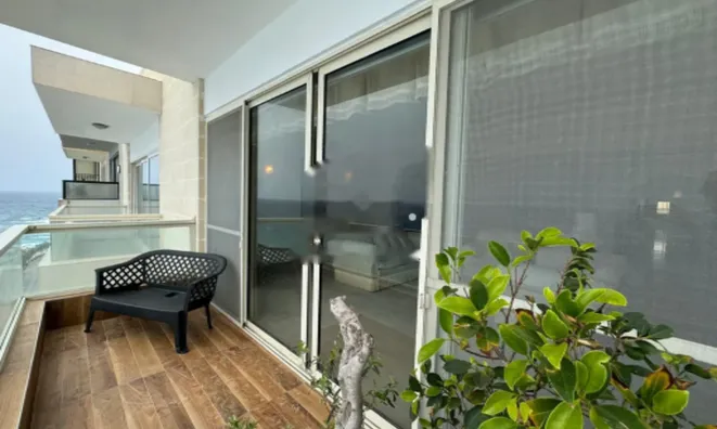 Недвижимость Sliema Sea View Apartment: 2