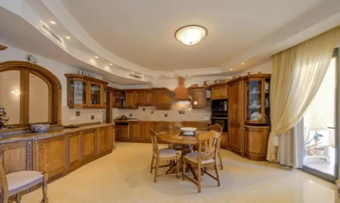 Недвижимость Portomaso Harbour Retreat: 2