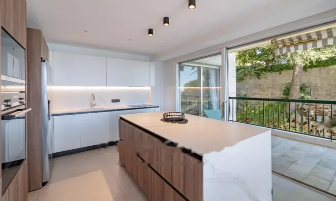 Недвижимость Apartment Croix des Gardes: 10