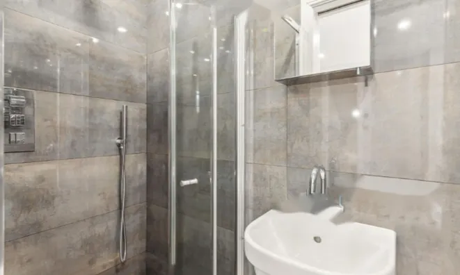 Недвижимость Uverdale Road: 6