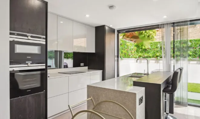 Недвижимость Uverdale Road: 11