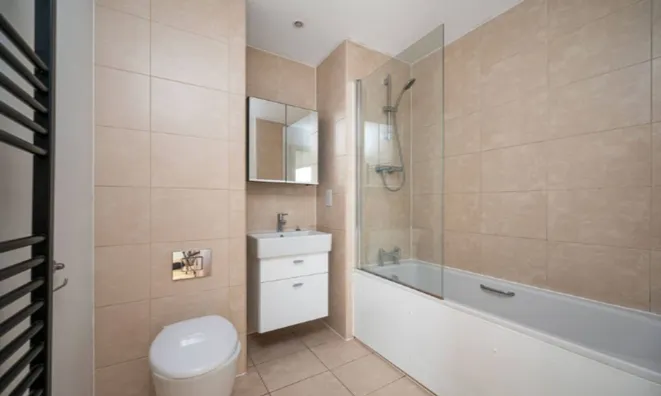 Недвижимость Shearwater Drive, Hendon: 2