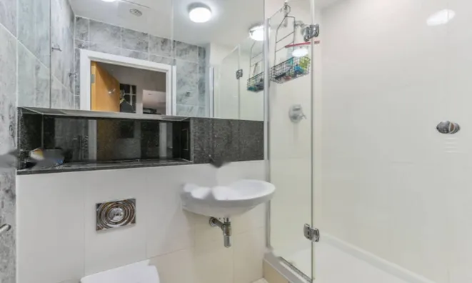 Недвижимость Baltimore House, Battersea Reach, Battersea: 3