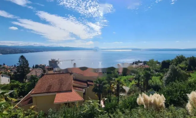 Недвижимость Трёхкомнатная квартира Центр, Опатия: 6