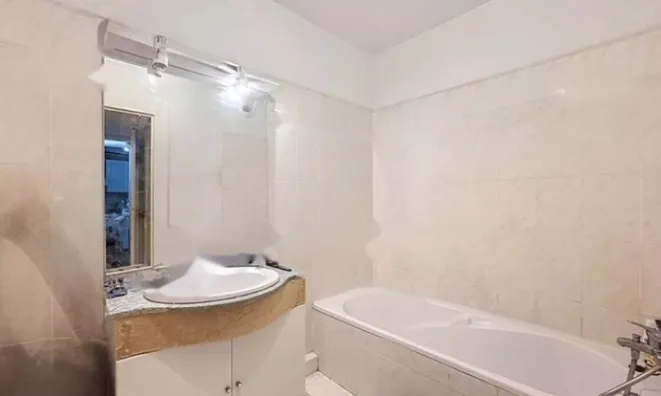 Недвижимость Apartment Croix des Gardes: 4