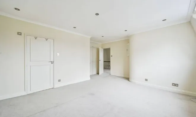 Недвижимость Redcliffe Square, South Kensington: 3