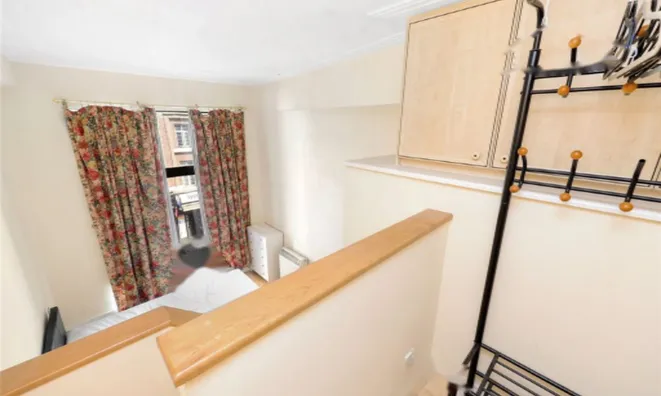 Недвижимость One Prescot Street: 3