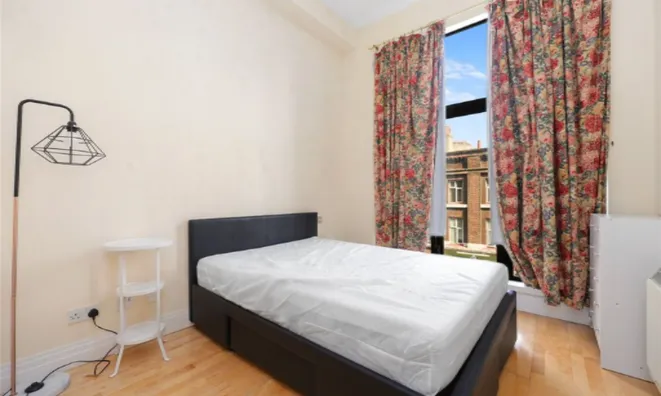 Недвижимость One Prescot Street: 4