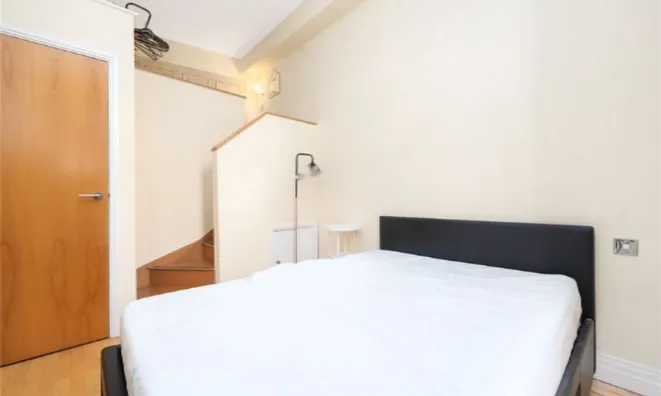 Недвижимость One Prescot Street: 5