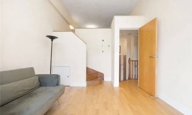 Недвижимость One Prescot Street: 11