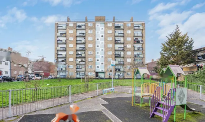 Недвижимость Lowth Road: 5