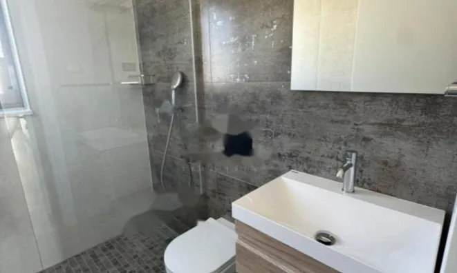 Недвижимость Четырехкомнатная квартира Побрии: 17