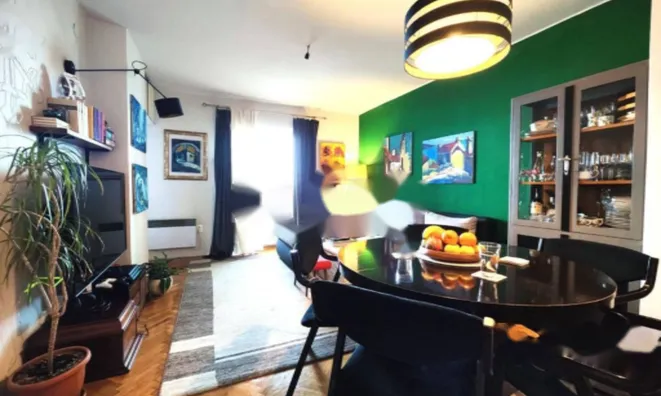 Недвижимость Трехкомнатная квартира в Центре: 1