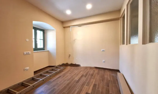 Недвижимость Четырехкомнатная квартира Опатия Центр: 20