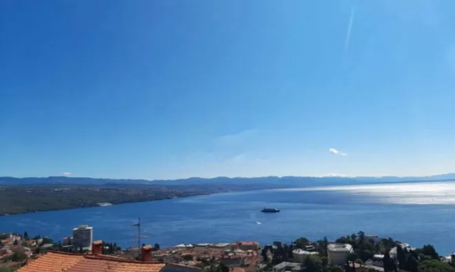 Недвижимость Трехкомнатная квартира Зора: 1