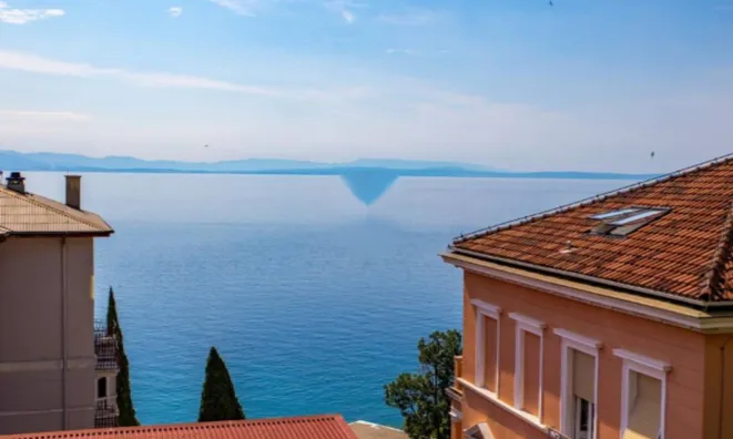 Недвижимость Трехкомнатная квартира в центре: 7