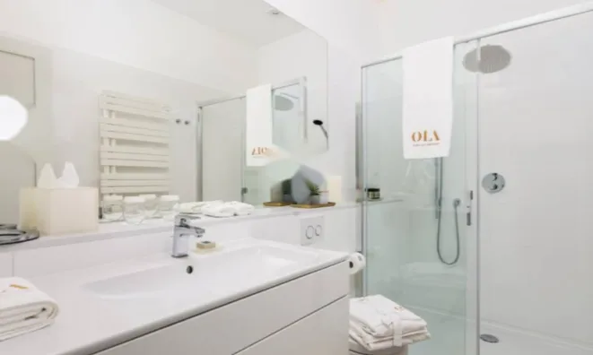 Недвижимость Трехкомнатная квартира в центре: 20