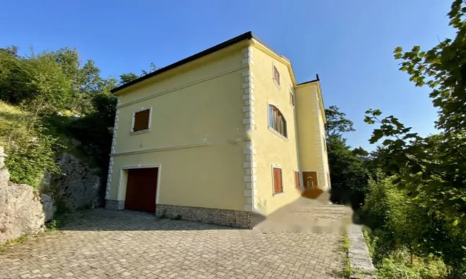 Недвижимость Дом у горы Мала Учка: 9