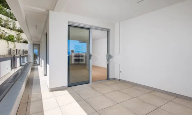 Недвижимость Трёхкомнатная квартира в Центре: 3