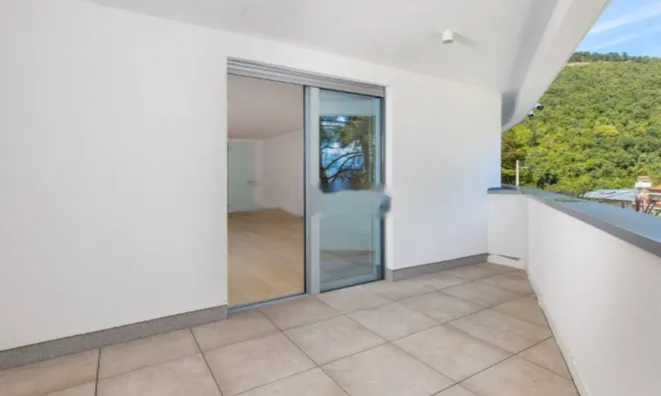 Недвижимость Трёхкомнатная квартира Центр: 5