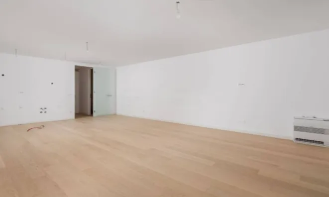 Недвижимость Трёхкомнатная квартира Центр: 17