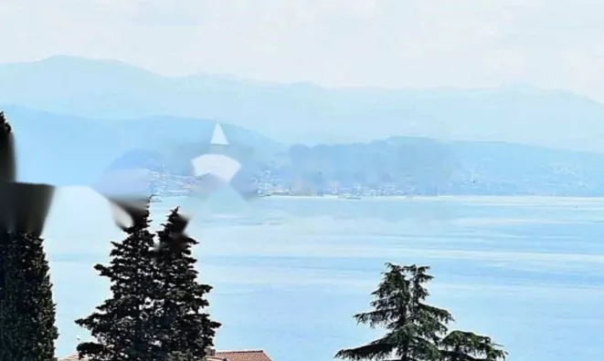 Недвижимость Двухкомнатная квартира в Центре: 1