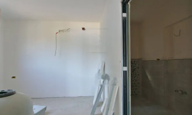 Недвижимость Многоквартирный дом Поляне: 13