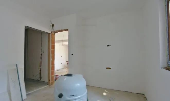 Недвижимость Многоквартирный дом Поляне: 15