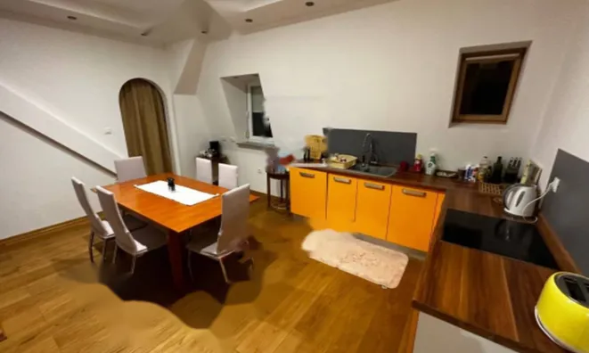 Недвижимость Четырёхкомнатная квартира Центр: 6