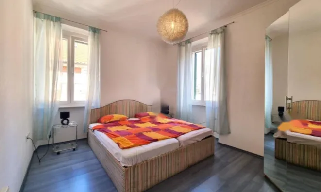 Недвижимость Трехкомнатная квартира в центре: 16