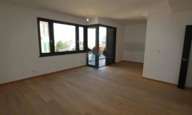 Недвижимость Трехкомнатная квартира в центре Опатии: 2