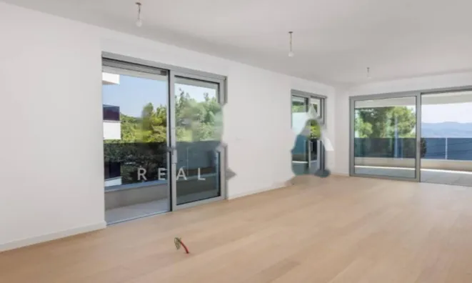 Недвижимость Двухкомнатная квартира в Центре, Опатия: 5